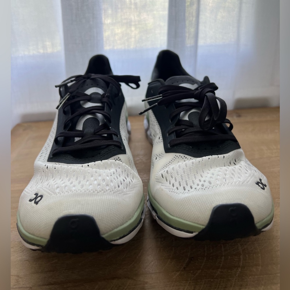 ON Cloud Cloudboom Road Running Shoe in Size 9.5 New - Picture 3 of 12